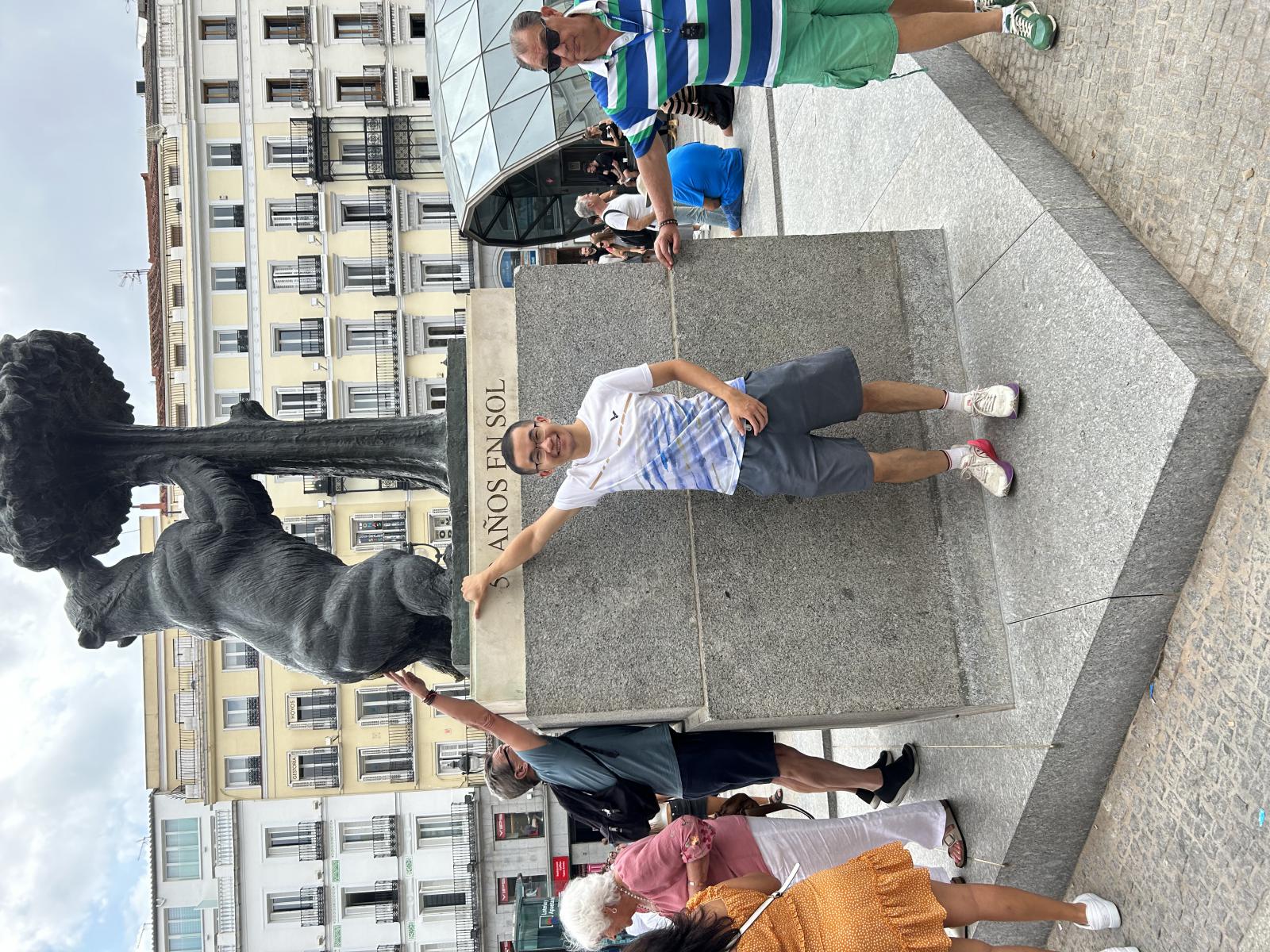 Xiaolong He at ICMM-CSIC in 2023